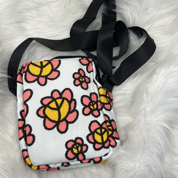 Zumiez Petals and Peacocks Flower/Peace Sign Crossbody Bag - Picture 3 of 6